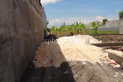 Tanah kavling 1800m2 di Seminyak, Badung, Bali (998)