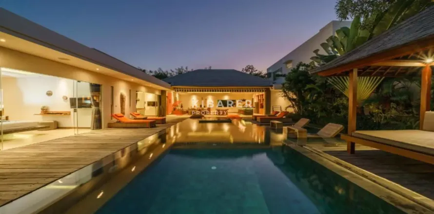 3 bedrooms Villa in Tibubeneng, Badung, Bali (12664)