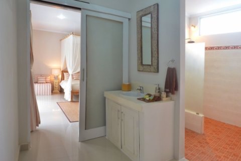 2 bedrooms Villa in Seminyak, Badung, Bali (2128) 15