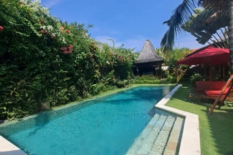 Vila 4 kamar tidur di Canggu, Badung, Bali (5424)