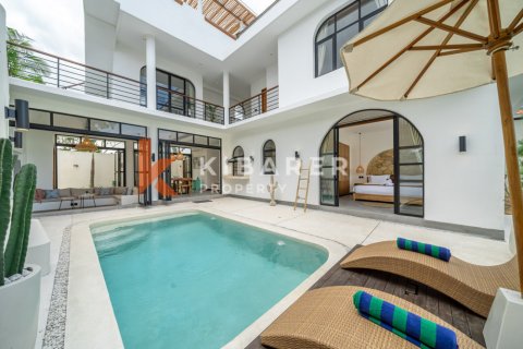 Vila 3 kamar tidur di Tibubeneng, Badung, Bali (12506)