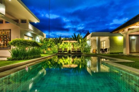 Vila 4 kamar tidur di Seminyak, Badung, Bali (1769) 2
