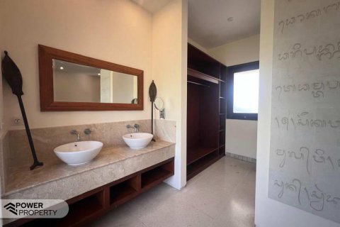 Vila 4 kamar tidur di Canggu, Badung, Bali (9308) 7