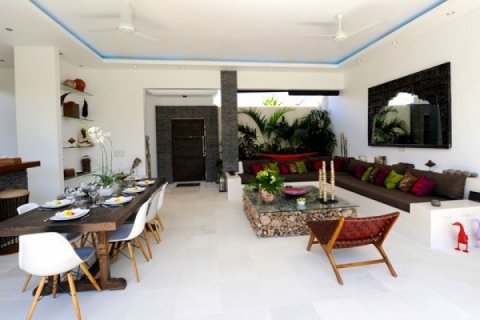 3 bedrooms Villa in Seminyak, Badung, Bali (2011) 3