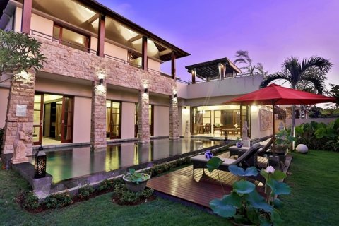 Vila 3 kamar tidur di Canggu, Badung, Bali (1887)