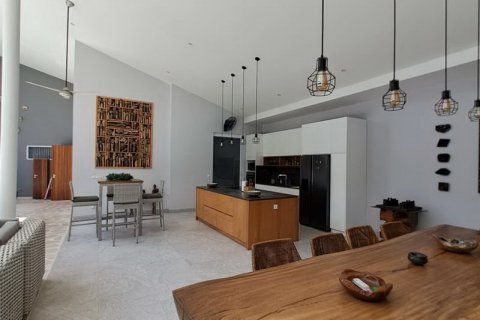 4 bedrooms Villa in Kerobokan, Badung, Bali (720) 20