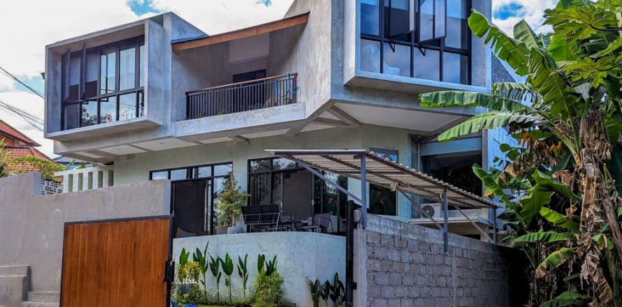 4 bedrooms Villa in Denpasar, Bali (11153)