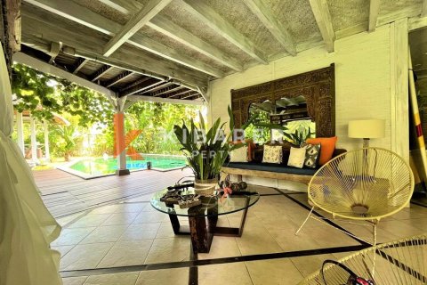 4 bedrooms Villa in Tibubeneng, Badung, Bali (13411) 12