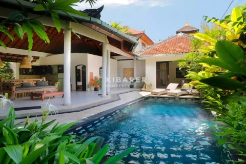 Vila 3 kamar tidur di Seminyak, Badung, Bali (12554)