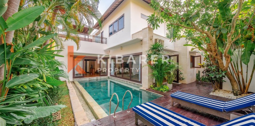 2 bedrooms Villa in Badung, Bali (13950)