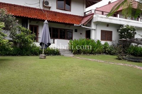 Vila 4 kamar tidur di Kuta Selatan, Badung, Bali (6004)