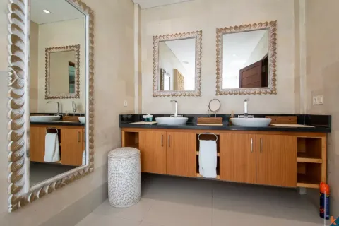 3 bedrooms Villa in Tibubeneng, Badung, Bali (14064) 12