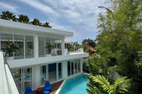 Vila 6 kamar tidur di Canggu, Badung, Bali (5390)