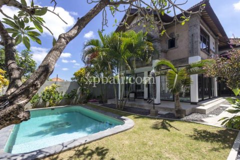 3 bedrooms Villa in Kerobokan, Badung, Bali (17151)