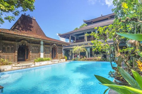 Vila 6 kamar tidur di Legian, Kuta, Badung, Bali (5865)