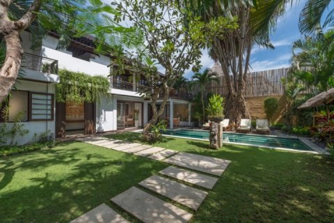 Vila 3 kamar tidur di Seminyak, Badung, Bali (1465)