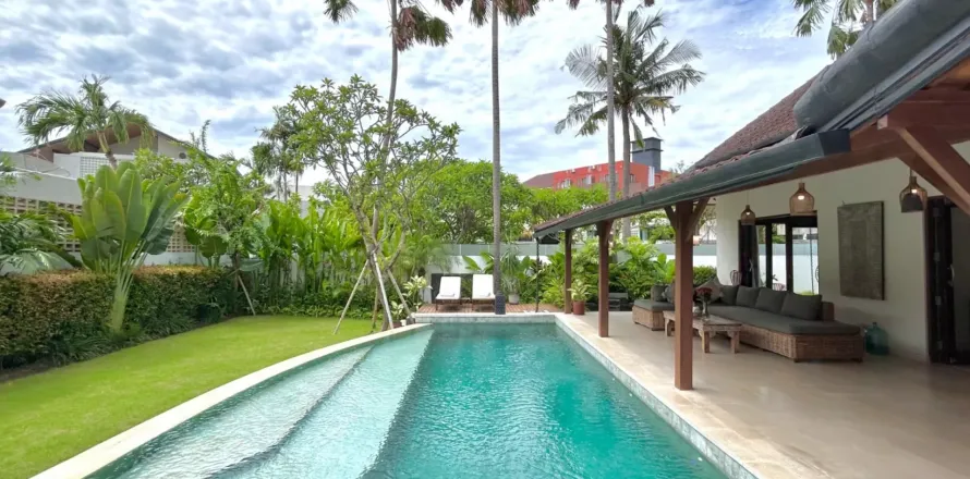 3 bedrooms Villa in Tibubeneng, Badung, Bali (10901)