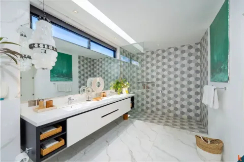 3 bedrooms Villa in Kerobokan, Badung, Bali (10898) 15