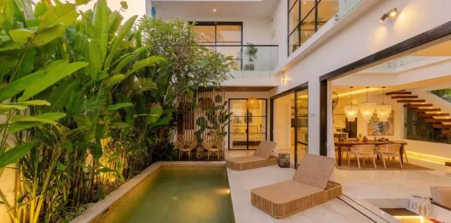 3 bedrooms Villa in Kerobokan, Badung, Bali (10898)