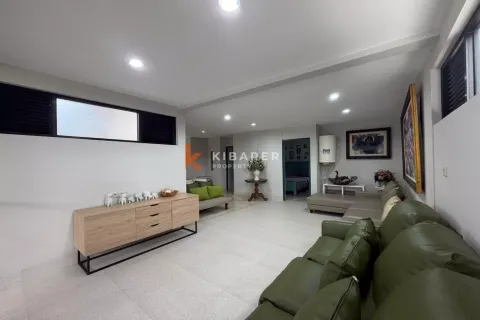 4 bedrooms Villa in Kerobokan, Badung, Bali (12808) 8