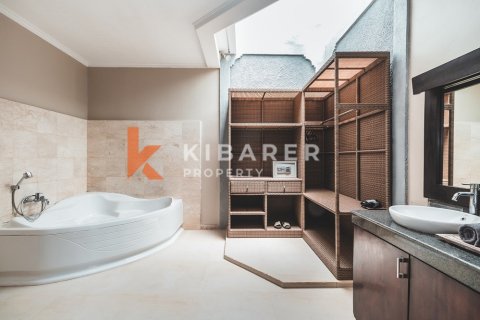 Vila 2 kamar tidur di Tibubeneng, Badung, Bali (13659) 12