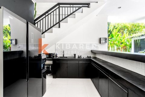 Vila 3 kamar tidur di Tibubeneng, Badung, Bali (13491) 11