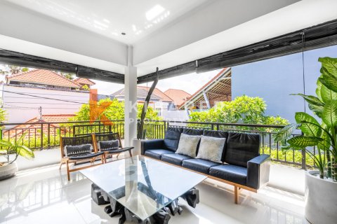 Vila 3 kamar tidur di Tibubeneng, Badung, Bali (13491) 14