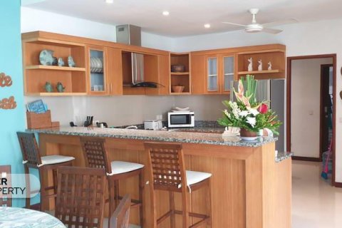 Vila 6 kamar tidur di Canggu, Badung, Bali (622)