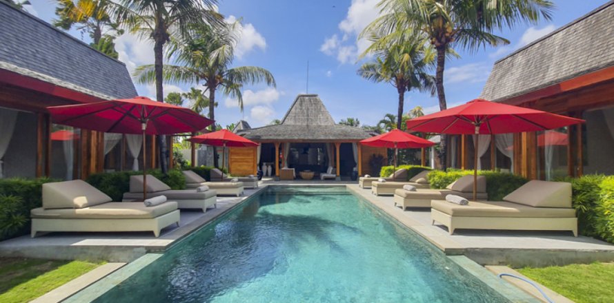 4 bedrooms Villa in Kerobokan, Badung, Bali (12087)