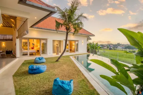 Vila 3 kamar tidur di Canggu, Badung, Bali (10888)