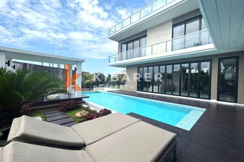 Vila 5 kamar tidur di Ungasan, Badung, Bali (12707)