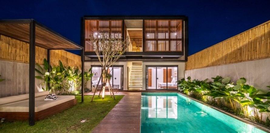 4 bedrooms Villa in Tibubeneng, Badung, Bali (12226)