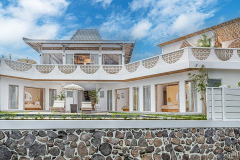SUNSET VILLA di Pererenan, Bali (9930)