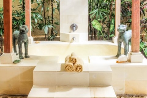 4 bedrooms Villa in Kerobokan, Badung, Bali (1627) 14