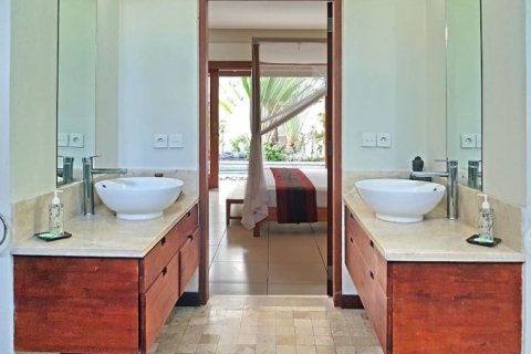2 bedrooms Villa in Kerobokan, Badung, Bali (2272) 13