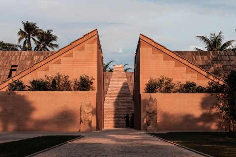 Вилла с 5 спальнями в OXO The Pavilions, Табанан, Бали (10083)