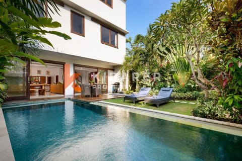 Vila 3 kamar tidur di Canggu, Badung, Bali (12349)