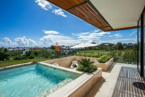 Vila 4 kamar tidur di Pererenan, Mengwi, Badung, Bali (12351)