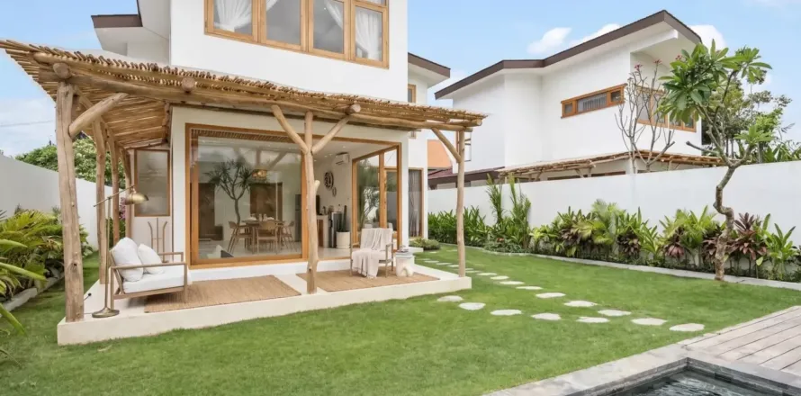3 bedrooms Villa in Tumbak Bayuh, Mengwi, Badung, Bali (10971)