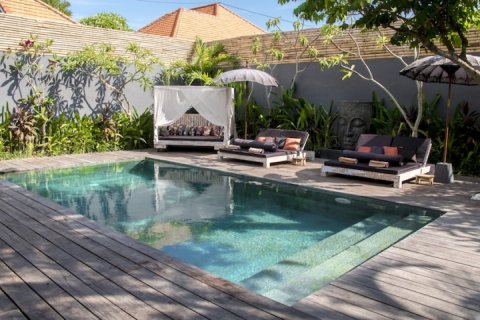 Vila 3 kamar tidur di Seminyak, Badung, Bali (1949)