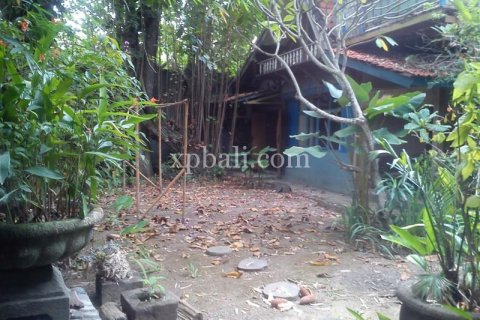 1050m2 Land in Seminyak, Badung, Bali (989) 11