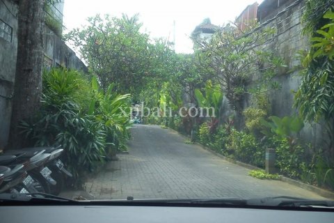 1050m2 Land in Seminyak, Badung, Bali (989) 19