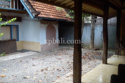 1050m2 Land in Seminyak, Badung, Bali (989) 4