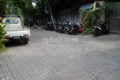 1050m2 Land in Seminyak, Badung, Bali (989) 20