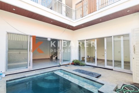Vila 3 kamar tidur di Canggu, Badung, Bali (12388)