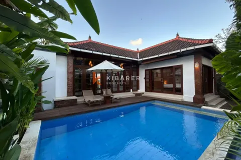 Vila 3 kamar tidur di Tibubeneng, Badung, Bali (12387)