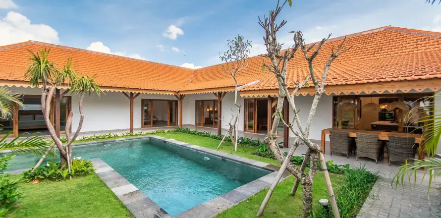 3 bedrooms Villa in Munggu, Mengwi, Badung, Bali (11469)
