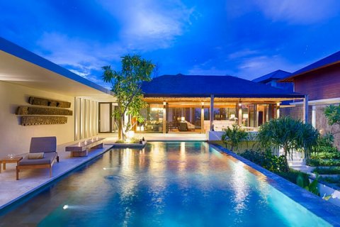 4 bedrooms Villa in South Kuta, Badung, Bali (1148) 6