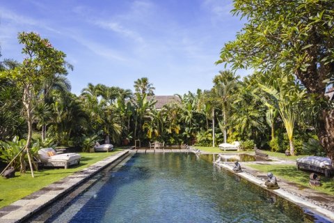 Vila 5 kamar tidur di Canggu, Badung, Bali (1149)