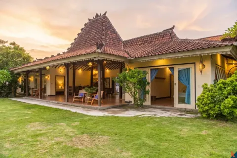 Vila 6 kamar tidur di Jimbaran, Badung, Bali (11651)